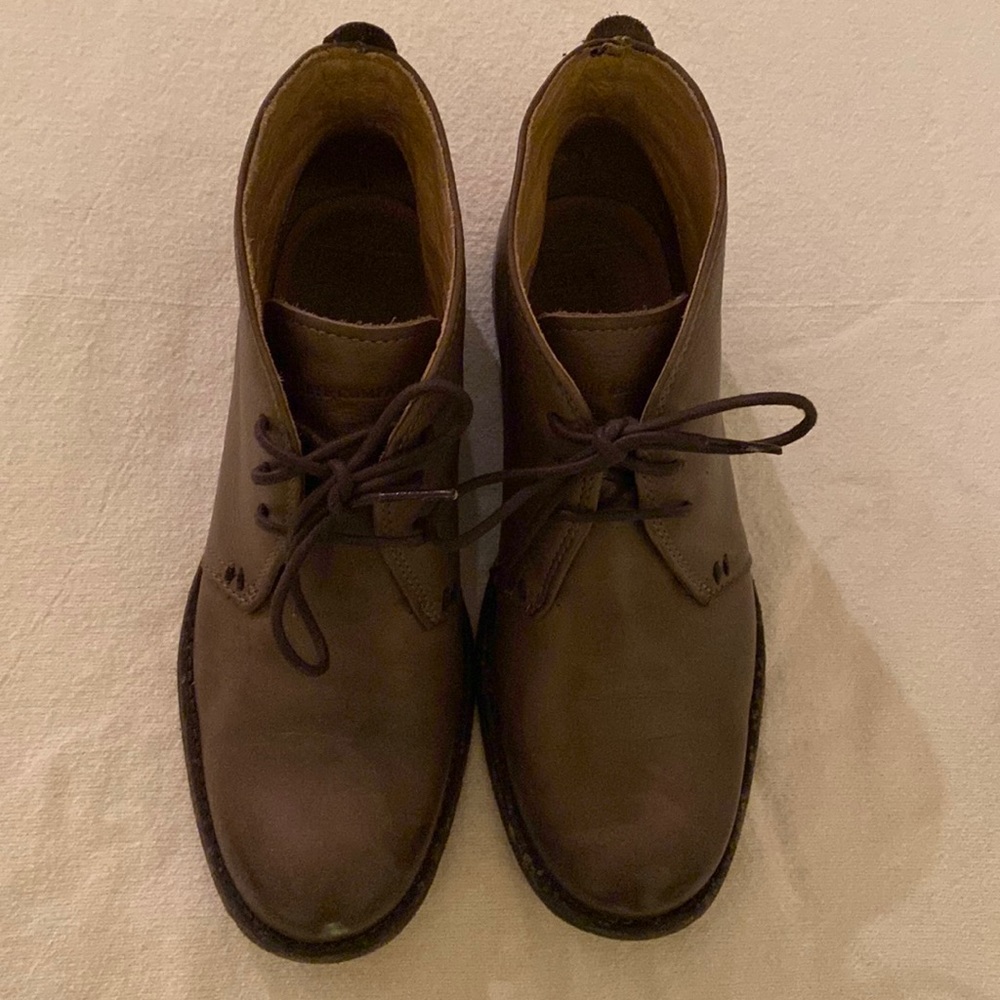 Frye tie up ankle bootie size 6.5